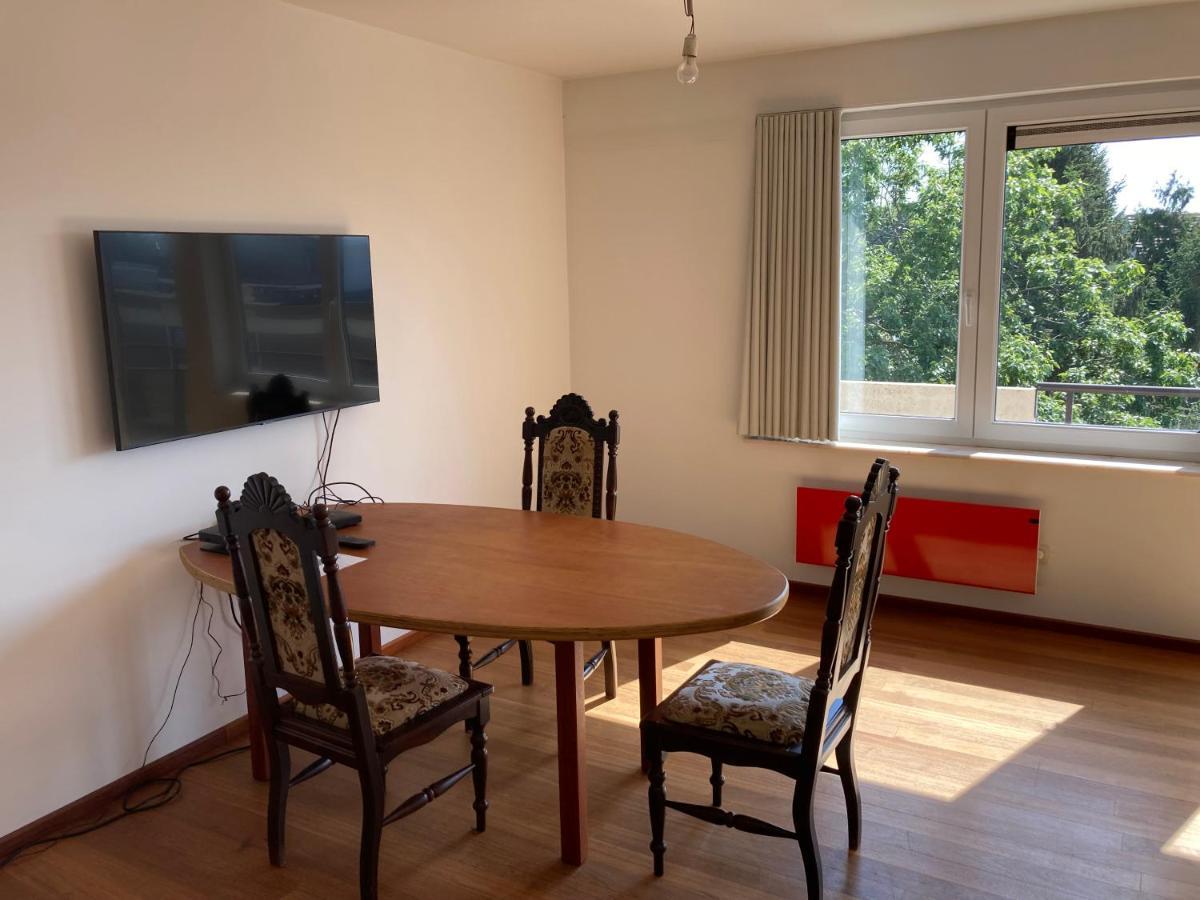 Appartement 1 chambre meublé et terrasse à 10 min du centre de Bruxelles Exterior foto